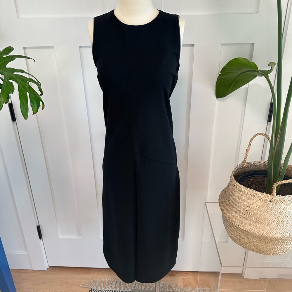 Chic DKNY Black Midi Dress